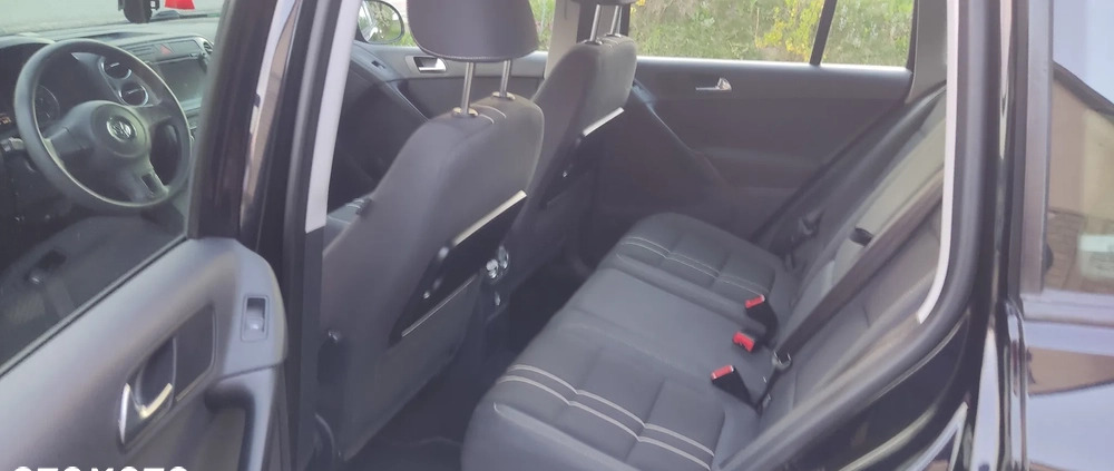 Volkswagen Tiguan cena 40900 przebieg: 222500, rok produkcji 2011 z Bodzentyn małe 211